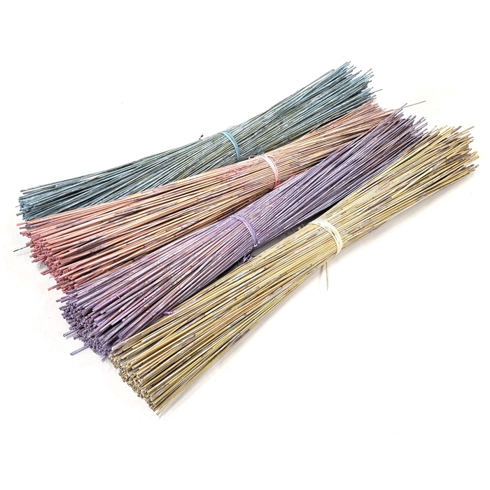 <h4>Wooden stick length 70cm ± 400stem per bundle Mixed colours Frosted</h4>