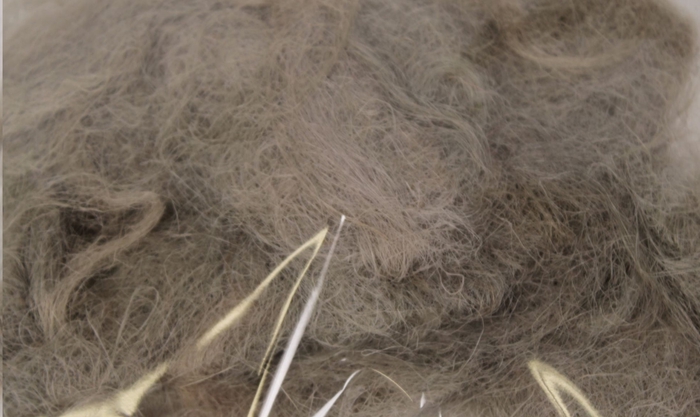 <h4>Fuzzy fibre 250 gram in poly beige</h4>