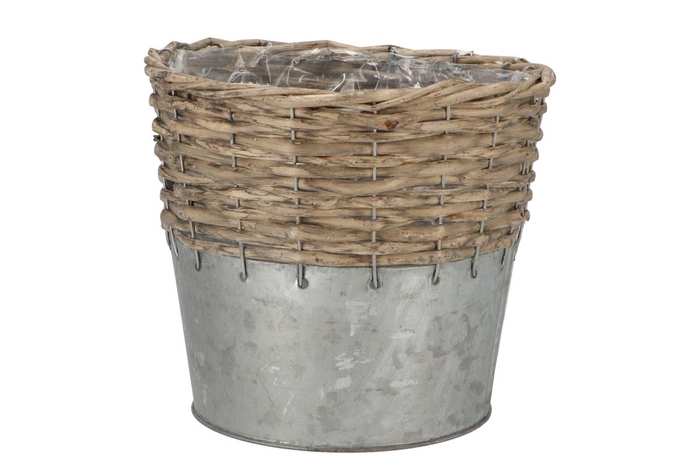 <h4>Wicker Basket Pot + Zinc Grey 20x18cm</h4>