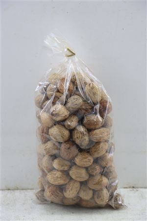 <h4>Deco Amra Nut 500gr Bag (±120pcs)</h4>